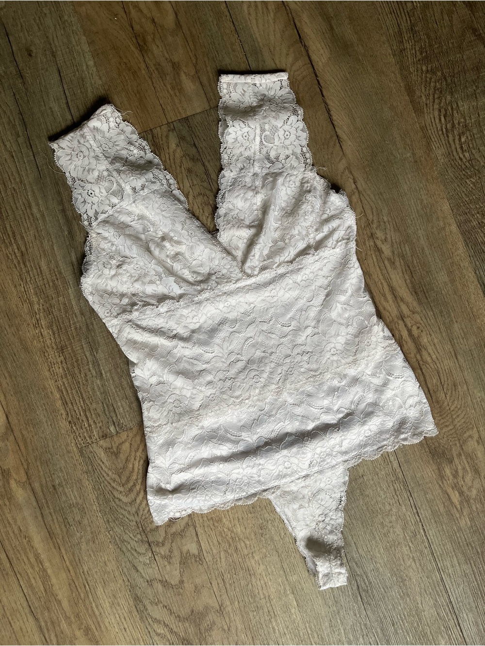 GUESS White Lace Bodysuit
